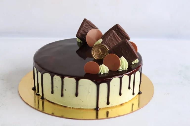 IMG 4454 1 scaled 1 10 Trending Cakes for Your Big Celebrations