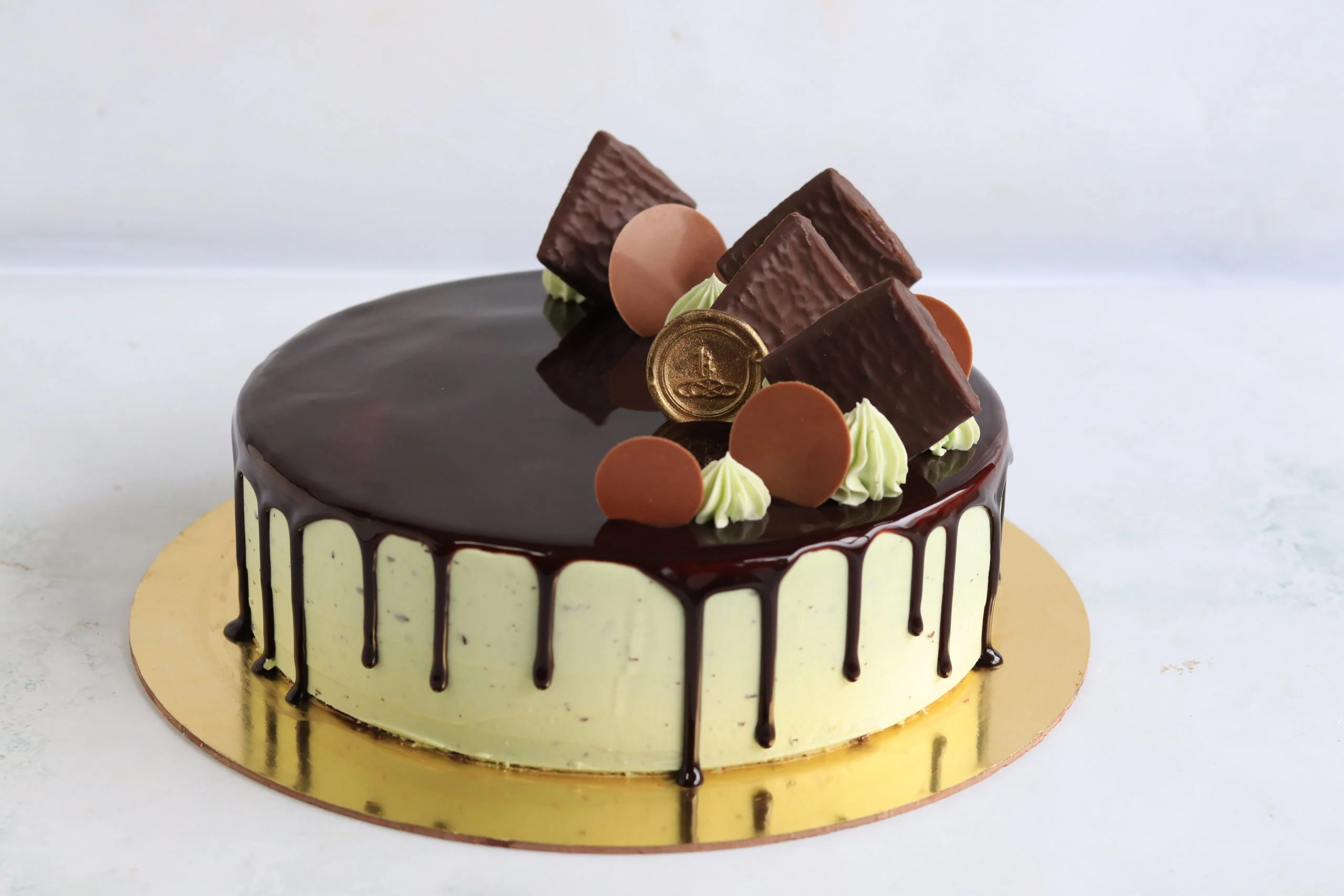 IMG 4454 1 scaled 1 10 Trending Cakes for Your Big Celebrations