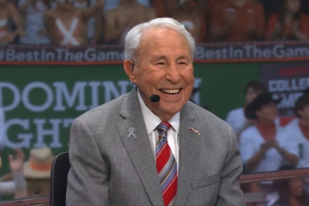 Lee Corso Age: The Incredible Journey Of A Sports Icon