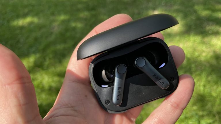 EarfunAirPro4chargingcase Best Earbuds Under Rs. 1000: Quality Sound at an Affordable Price