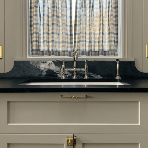 Screenshot 569 1 Custom Kitchen Cabinets: Combining Quality and Elegant Design
