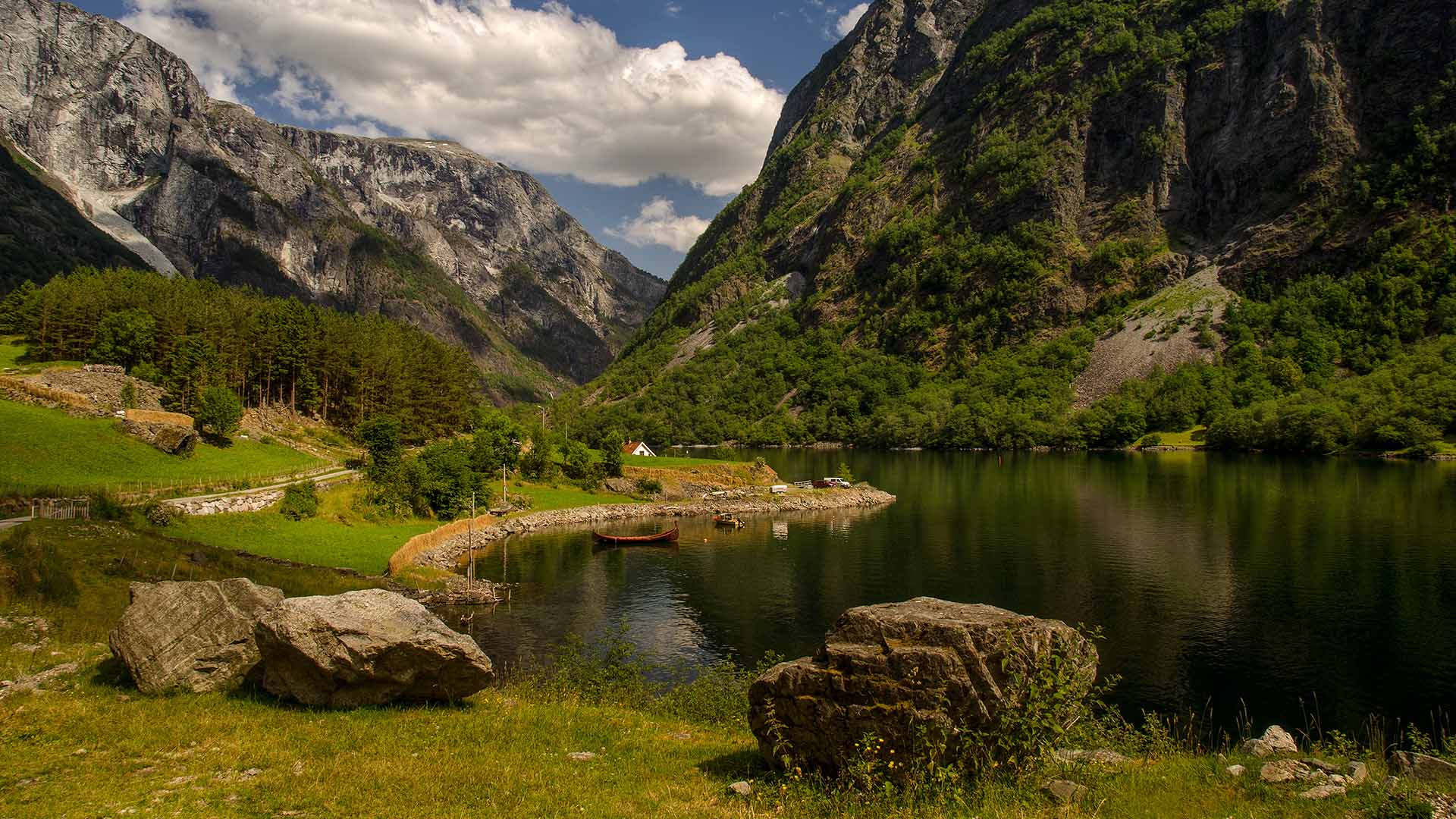 naeroyfjord in norway How to Choose the Right Travel Agency for Your Trip to Norway