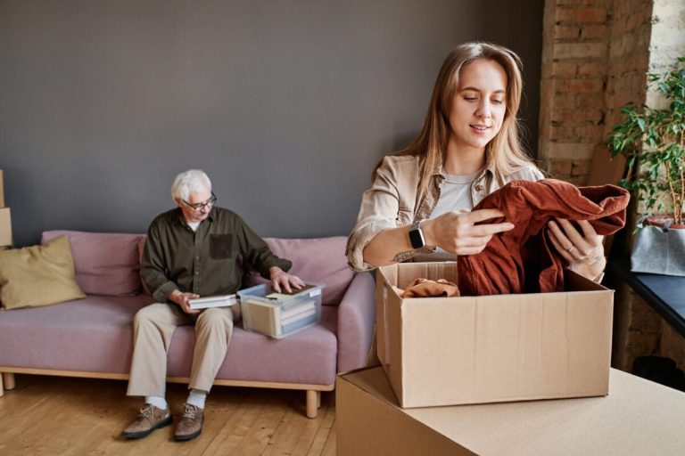 AdobeStock 501359068 1200x800 1 Making Assisted Living Feel Like Home: Personalizing the Move for Your Parent