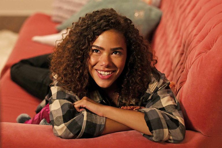 How Old Is Ginny From Ginny And Georgia