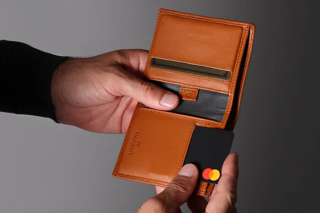 Leather Wallets Harber London 1 704a3b95 0409 4677 a99f 63bc43e5b0c4 A Guide To The Types of Wallets For Every Lifestyle 