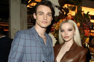 Dove Cameron and Thomas Doherty