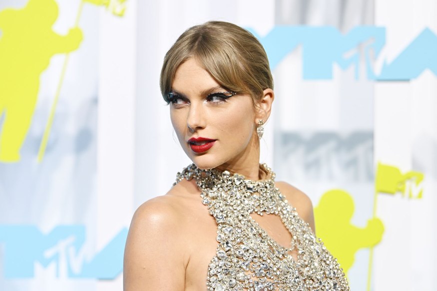 Does Taylor Swift Have Tattoos The Truth Behind It Does taylor swift have tattoos the truth behind it