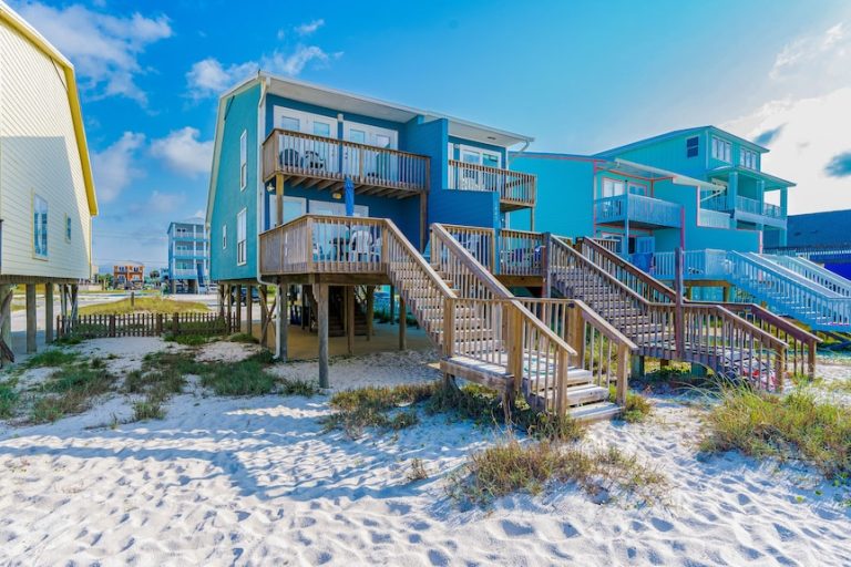b2586b7e Navigating Gulf Coast Rentals for Coastal Living and Hurricane Prep