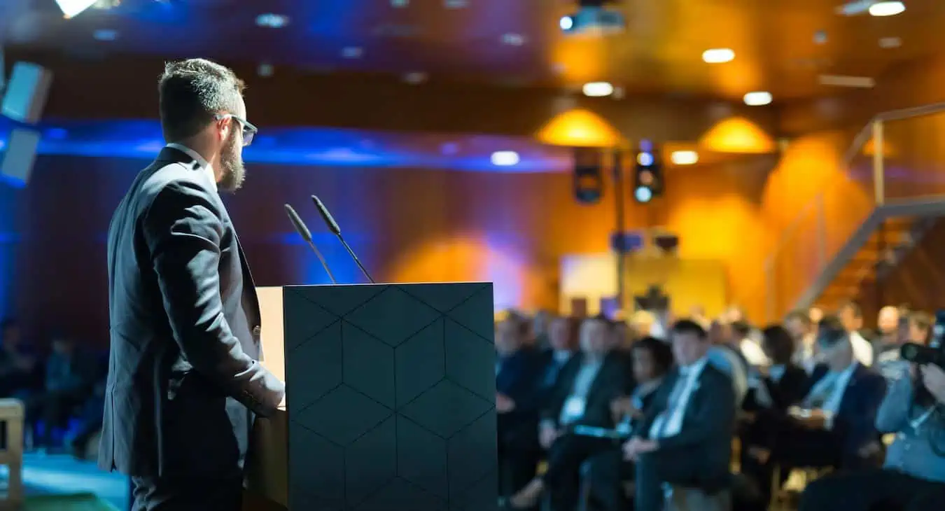 corporate speaker 1 How Business Keynote Speakers Are Revolutionizing Corporate Culture?