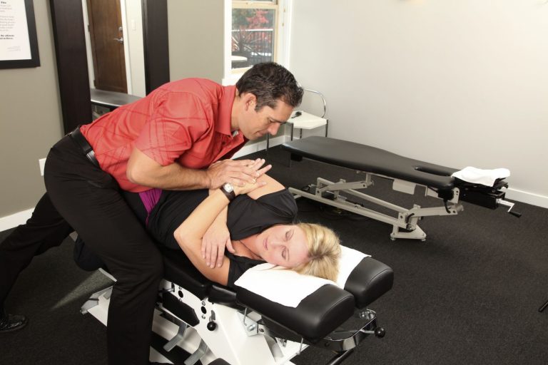 7c9db9c3 695f 45ee b46c 875e965c10f6 Understanding How Chiropractors Help Relieve Pain