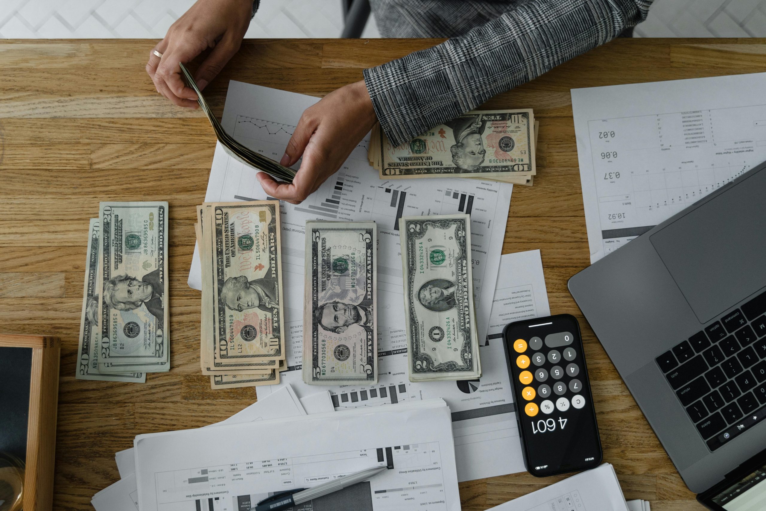 Opening a Savings Account That Works for You: What to Look for in High-Yield Options 1 high yield savings account scaled Opening a Savings Account That Works for You: What to Look for in High-Yield Options
