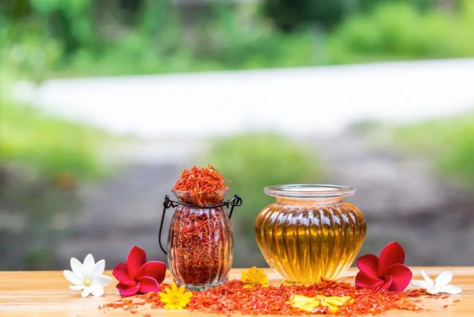 Screenshot 486 9 Benefits of Kumkumadi Oil for Glowing Skin & How to Use It Right