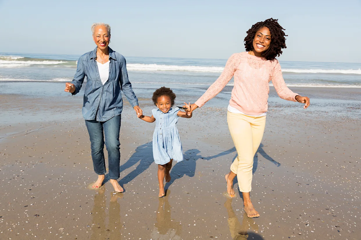 f535f8f0 ba27 11ee b29f c8155703cebb Great Reasons to Invite the Grandparents on a Family Vacation