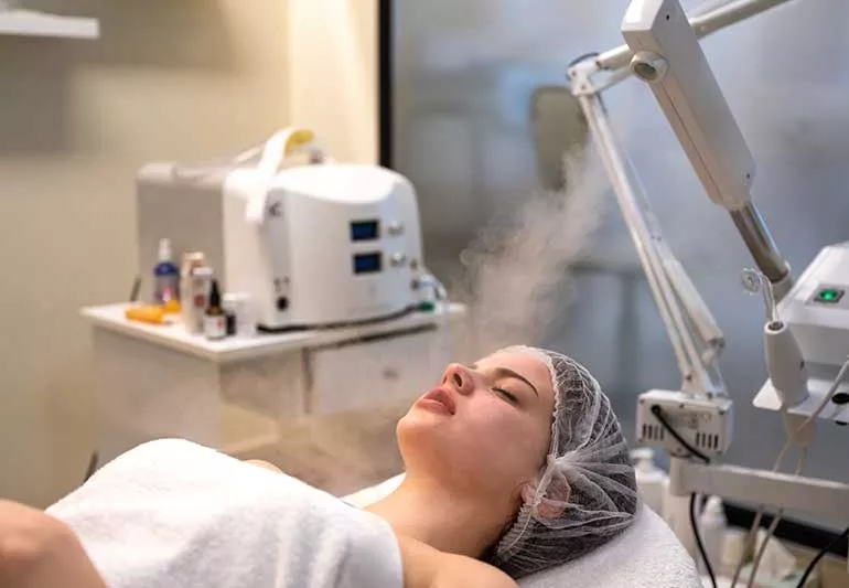Ozone Therapy 1405494613 770x533 1 jpg What Exactly Is Ozone Therapy (And Why Does It Sound So Sci-Fi)?