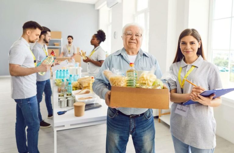the role of social activities in enhancing well being supporting 1 1024x672 1 The Role of Social Activities in Enhancing Senior Well-being