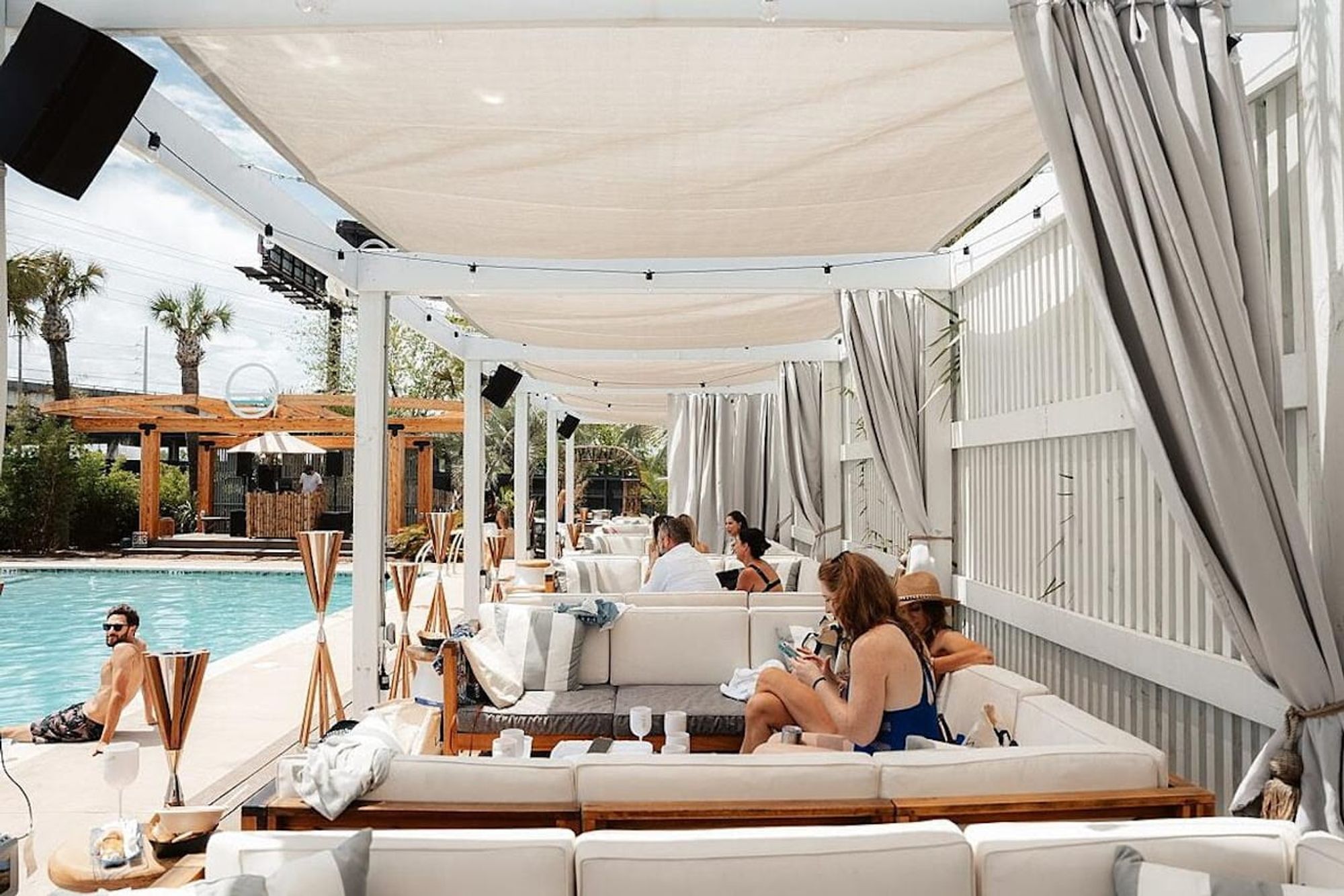 Romantic Getaways to Inspire Lifelong Memories 1 5c6e294b149d6bdeb5c940053bf39c2ee4c789c6 1280x854 1 Romantic Getaways to Inspire Lifelong Memories