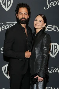 Jennifer Morrison Partners: Enduring Bonds and Inspiring Love Stories in Hollywood's Glow 2 Jennifer Morrison Partners