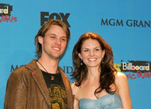 Jennifer Morrison Partners: Enduring Bonds and Inspiring Love Stories in Hollywood's Glow 3 Jennifer Morrison Partners