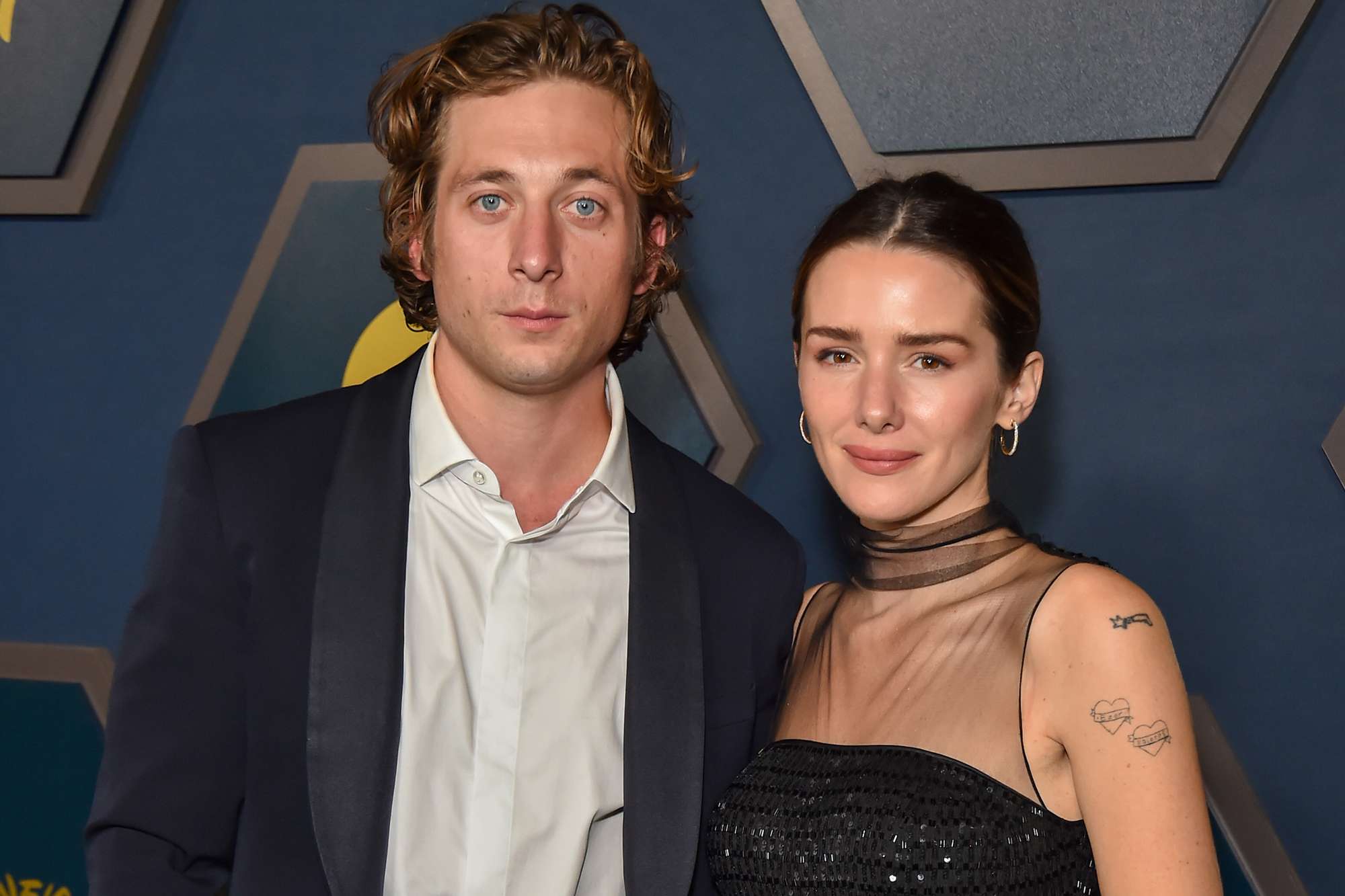 Jeremy Allen White Relationships: Passionate Chapters, Enduring Bonds, and a Heartfelt Journey of Love and Growth in 2025 1 Jeremy Allen White Relationships