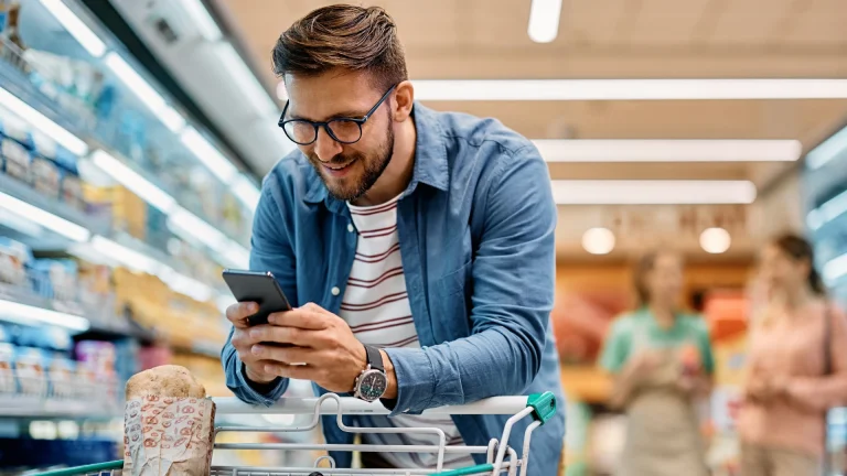 Habits That Support Smarter Shopping 5 small grocery habits that instantly reveal financially smart grocery list Habits That Support Smarter Shopping