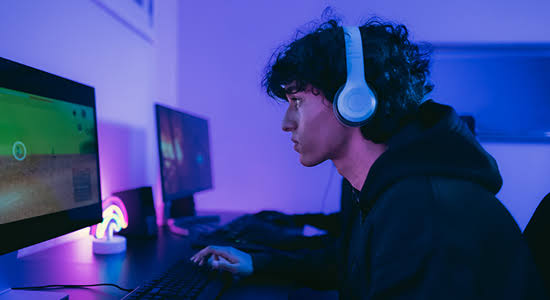 Online Gaming: The Rise of a Connected Digital Experience 1 images 2026 08 21T193053.064 Online Gaming: The Rise of a Connected Digital Experience
