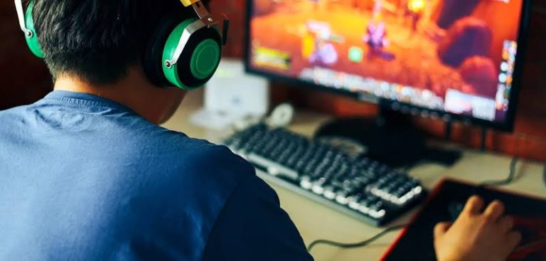 images 2026 08 21T193556.557 Online Gaming: How Digital Worlds Are Bringing Players Together