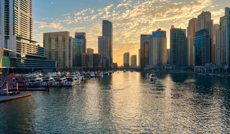 30 days in UAE Image Your First 30 Days in the UAE: A Practical Guide to Furnished Living