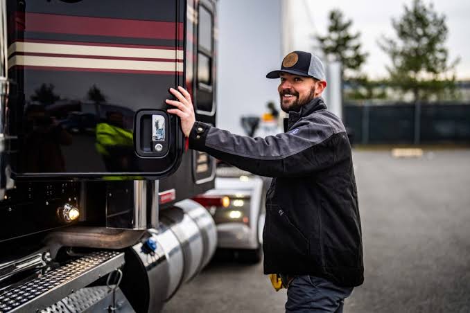 images 2026 10 06T195850.819 How Trucking Companies Can Improve Driver Retention